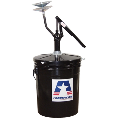 Drum-Mounted Wheel Bearing Packer with Pump